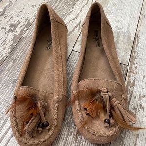 Suede & Feather Minnetonka Flats